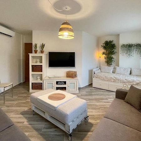 Apartamento Eucalipto Сотільйо-де-ла-Адрада Екстер'єр фото
