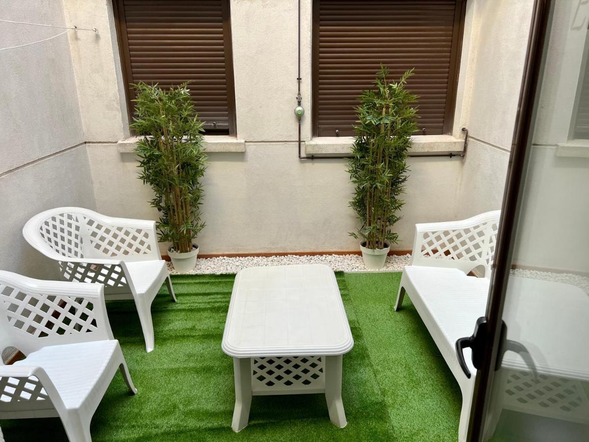Apartamento Eucalipto Сотільйо-де-ла-Адрада Екстер'єр фото